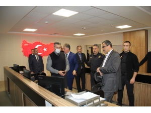 Giresun Valisi Sarıfakıoğulları 155 Hattına Yapılan Başvuruları Cevapladı