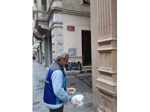 Beyoğlu’nda Sokak Hayvanları Unutulmadı