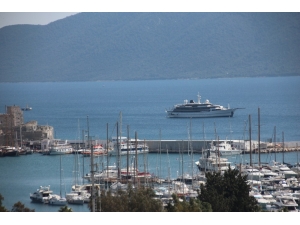 Milyon Dolarlık Yatı Yunanistan Kabul Etmedi, Bodrum Açıklarına Demirledi