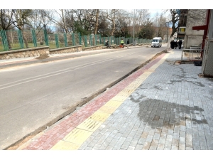 Osmangazi’nin Kaldırımları Güzelleşiyor