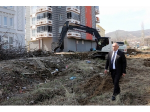 Yahyalı Belediyesi Yol Açma Çalışmalarına Hız Verdi