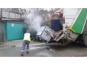 Ergene’de Çöp Konteynerleri Dezenfekte Ediliyor