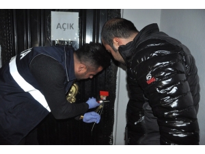 Yüksekova’da Genelgeye Uymayan İş Yerleri Mühürlendi