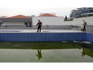 Kuşadası’nda Dezenfekte Çalışmaları Sürüyor