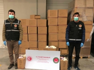 Kaçak Yolla Yurt Dışına Çıkarılmak İstenen 86 Bin Adet Tıbbi Eldiven Ele Geçirildi
