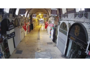 560 Yıllık Kapalı Çarşı Tarihinde Bir İlk