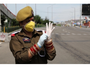 Hindistan’da Korona Virüse Karşı 22 Milyar Dolarlık Yardım Paketi