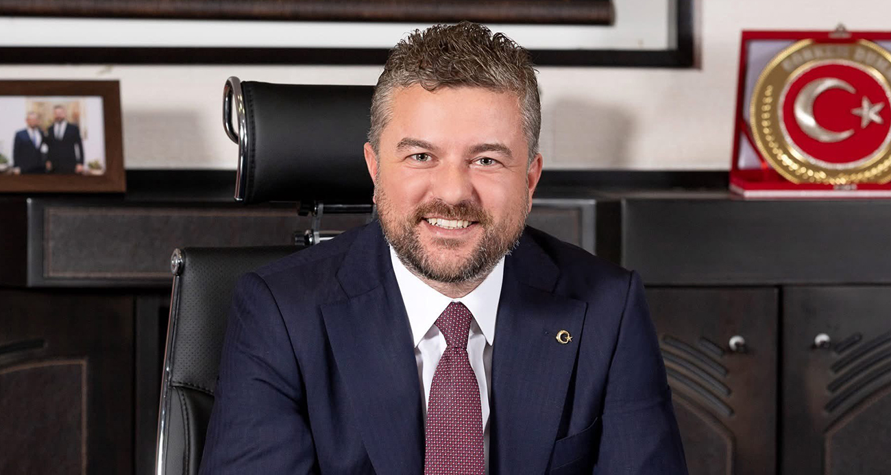 izmir-buca-belediye-baskani-gorkem-duman-gorevden-uzaklastirildi