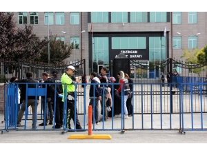 Muhtarı Öldürüp Çobanı Da Yaralayan Sanık, 18 Yıl 4 Ay Hapis Cezasına Çarptırıldı