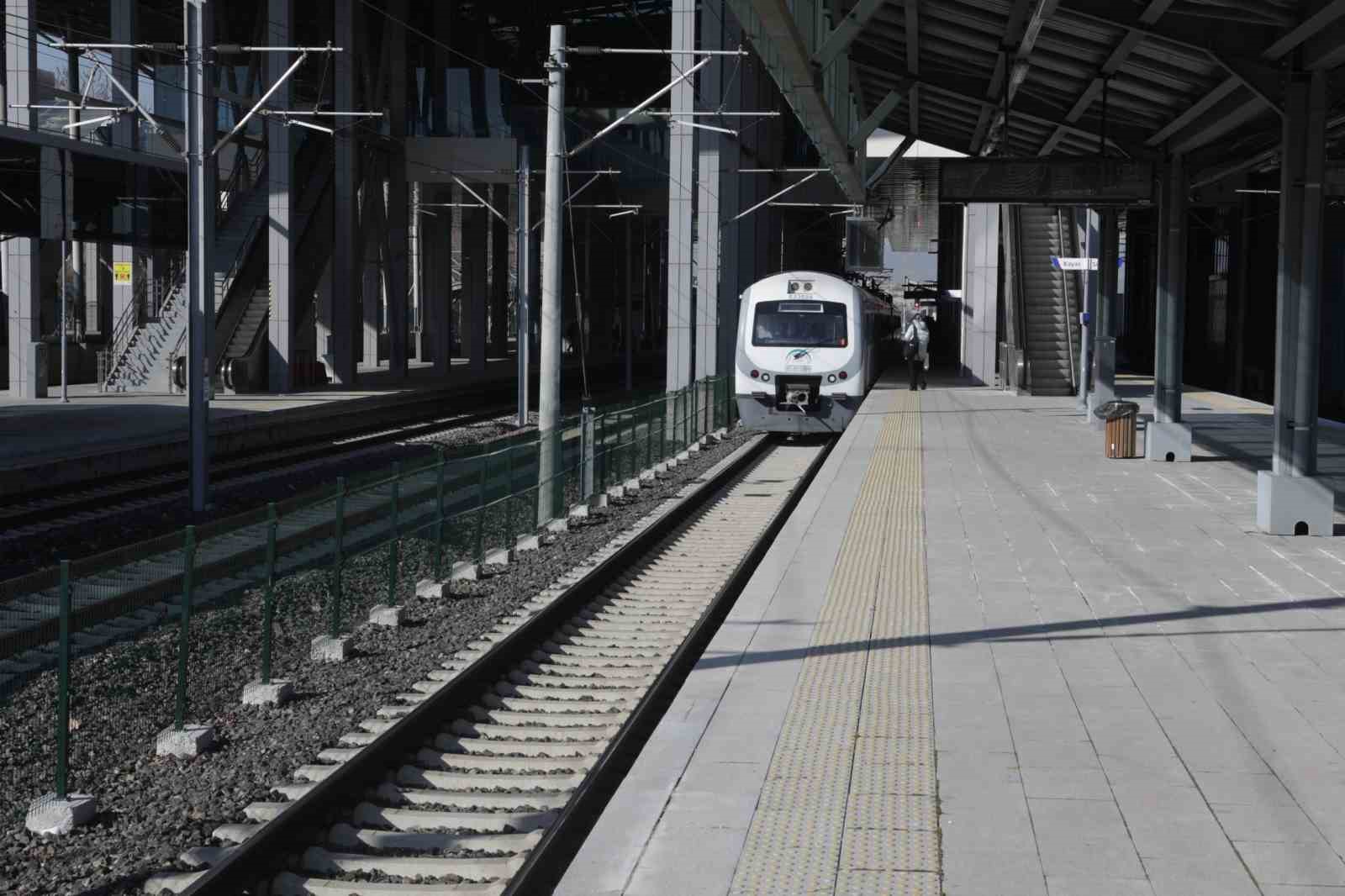 30-agustos-ta-ankara-izmir-ve-istanbul-da-kent-ici-rayli-sistem-hatlari-ucretsiz-olacak