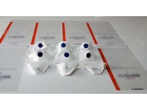 Bursa’da Merdiven Altı İmalathaneye Yapılan Baskında 10 Bin Adet Maske Ele Geçirildi