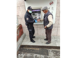 Polis Ekiplerinden Yaşlılara Kesintisiz Hizmet