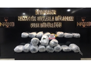 Diyarbakır’da 114 Kilo Esrar Ele Geçirildi