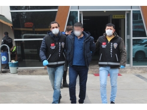 Tartıştıkları Vatandaşın İş Yerini Kurşunlayan Kuzenler Yakalandı