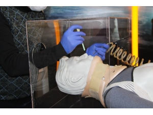 Sağlık Personeli İçin Korana Virüsten Korunma Aparatı Üretti