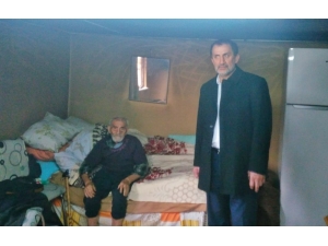 Başkan Şahin, Yaşlıları Evlerinde Ziyaret Etti