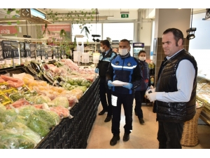 Aliağa’da Virüse Karşı Marketlerin Denetimi Sıklaştı
