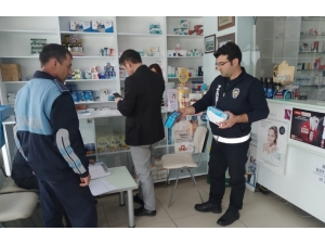Tavşanlı’da Eczaneler Ve Marketler Denetleniyor