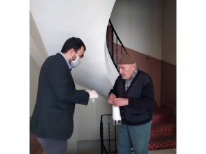 Şehzadeler Belediyesi ‘Vefa Sosyal Destek’ İle Gönülleri Fethediyor