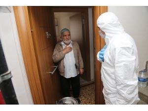 Sultanbeyli’de Yaşlılara Evde Sıcak Yemek Hizmeti