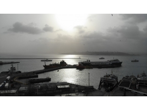 Mürettebatının Karantinaya Alındığı Gemi Havadan Görüntülendi