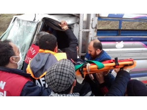 Tatvan’da Trafik Kazası: 1 Yaralı