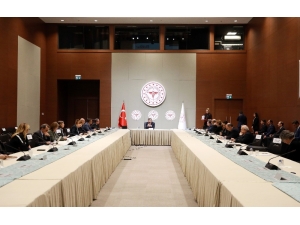 Bakan Koca: “Toplam Can Kaybımız 92’yi Buldu, Toplam Vakamız 5 Bin 698”