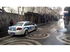 Polisten Suriyelilere ‘Korona Virüs’ Anonsu