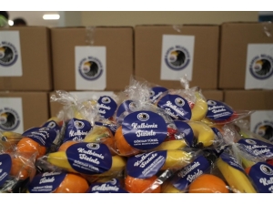 Kartal’da Sağlık Çalışanlarına Çikolatalı Ve Meyveli Jest