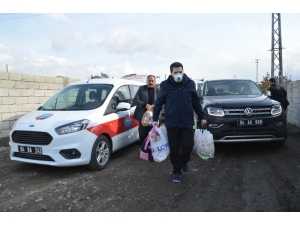 Savcı Sayan’dan Korona Virüs Nedeniyle Dışarıya Çıkamayan İhtiyaç Sahiplerine Yardım