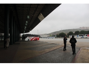 Şehirler Arası Seyahatteki Kısıtlama Başlamadan Kocaeli Şehirlerarası Otobüs Terminali Boş Kaldı