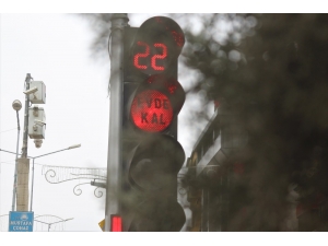 Van’daki Trafik Işıkları ’Evde Kal’ Dedi