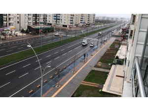 Diyarbakır Emniyet Müdürlüğünden Türkçe Ve Kürtçe ‘Evde Kalın’ Anonsu