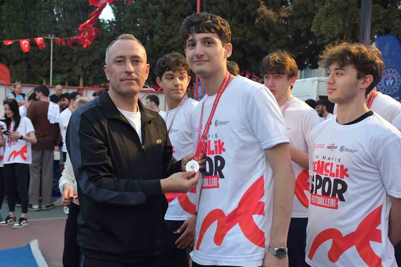 balikesirli-gencleri-sporla-dolu-dolu-bir-yaz-bekliyor