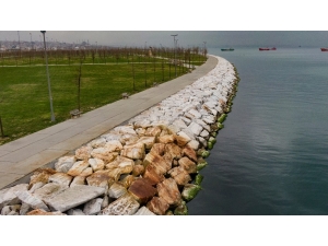 Yenikapı Sahili Issız Kaldı