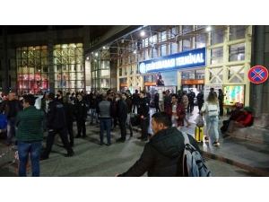 Antalya Otogarında Şehirlerarası Yolculuk Kısıtlaması Yoğunluğu