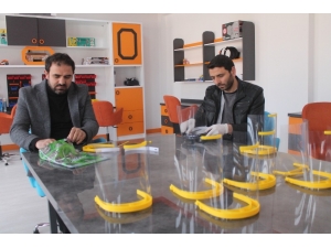 Bayburt Bilim Sanat Merkezi Yüz Koruyucu Siper Üretimine Başladı