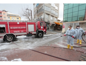 Nevşehir’de Caddeler Dezenfekte Ediliyor