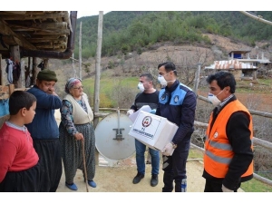 Adana’da İhtiyacı Olan 5 Bin 50 Haneye Ulaşıldı, İhtiyaçları Karşılandı