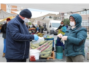 Büyükçekmece’de Pazar Tezgahlarına Korona Virüs Denetimi