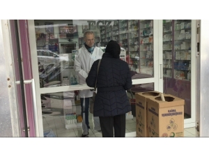 Keşan’da Eczanelerden Cam Bölmeli Korona Virüs Önlemi