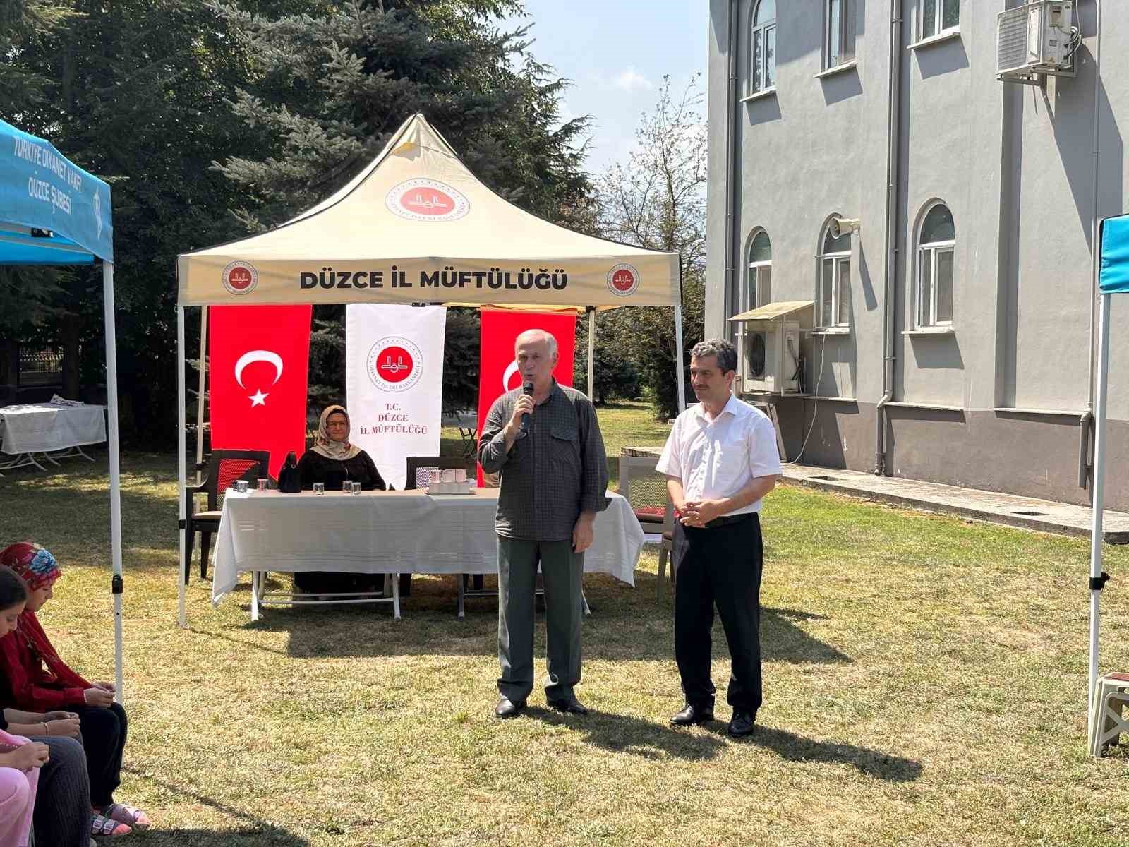 pinarlar-koyunde-yaz-kur-an-kursu-etkinligi-duzenlendi