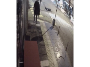 Silahlı Saldırı Saniye Saniye Güvenlik Kamerasında: 1 Ölü