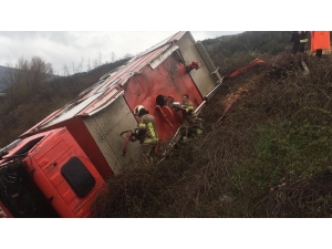 Yangına Giden İtfaiye Aracı Şarampole Uçtu