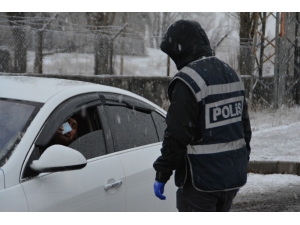 Sarıkamış’ta Yoğun Kar Yağışı Altında Korona Uygulaması