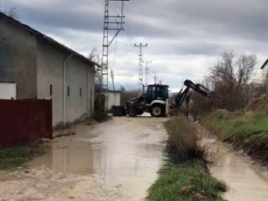 Akçadağ’da Sağanak Ve Dolu Yağışı Sele Neden Oldu