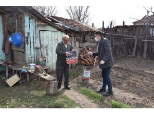 Daday Kaymakamlığı Maske, Kolonya Ve Broşür Dağıttı