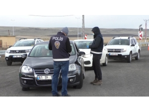 Kars’ta Kent Giriş-çıkışında Korona Denetimi