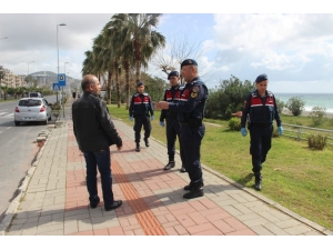 Alanya’da Jandarma 5 Ayrı Dilde Anons Yaparak Korona Virüse Karşı Uyardı