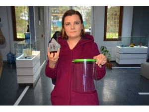 İzmit Belediyesi Siper Maske Üretimine Devam Ediyor